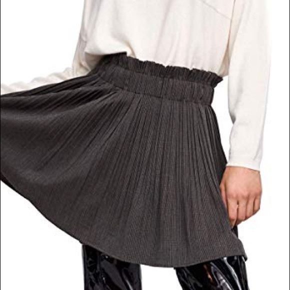 Zara Dresses & Skirts - Zara womenβs checkered pleated skirt Zara Dresses & Skirts - Zara womenβs checkered pleated skirt